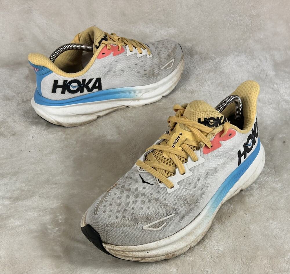 Hoka One One Clifton 9 White Running Shoes Sneaker 1127896BSW Women's Size 7.5B